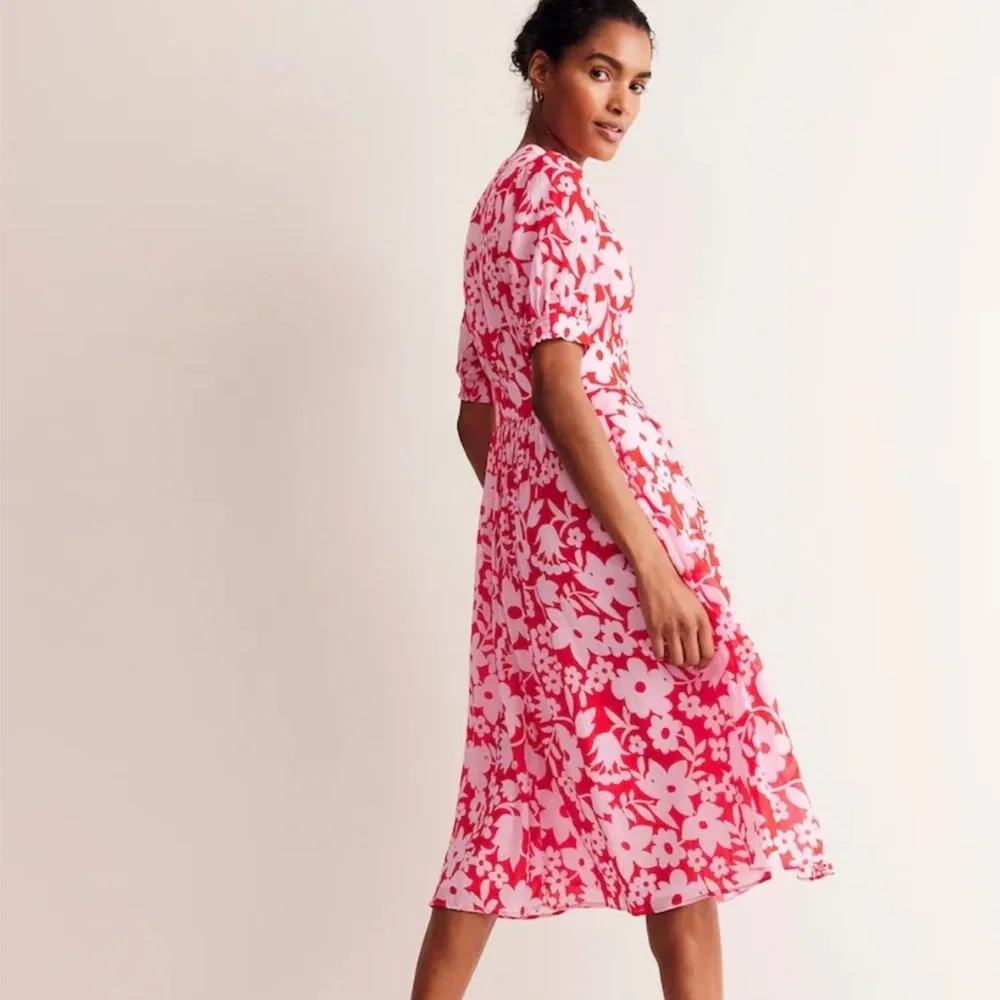NWT Boden Elsa Crinkle Midi Tea Dress in Flame Scarlet, Tulip Garden US 12R - Picture 3 of 6